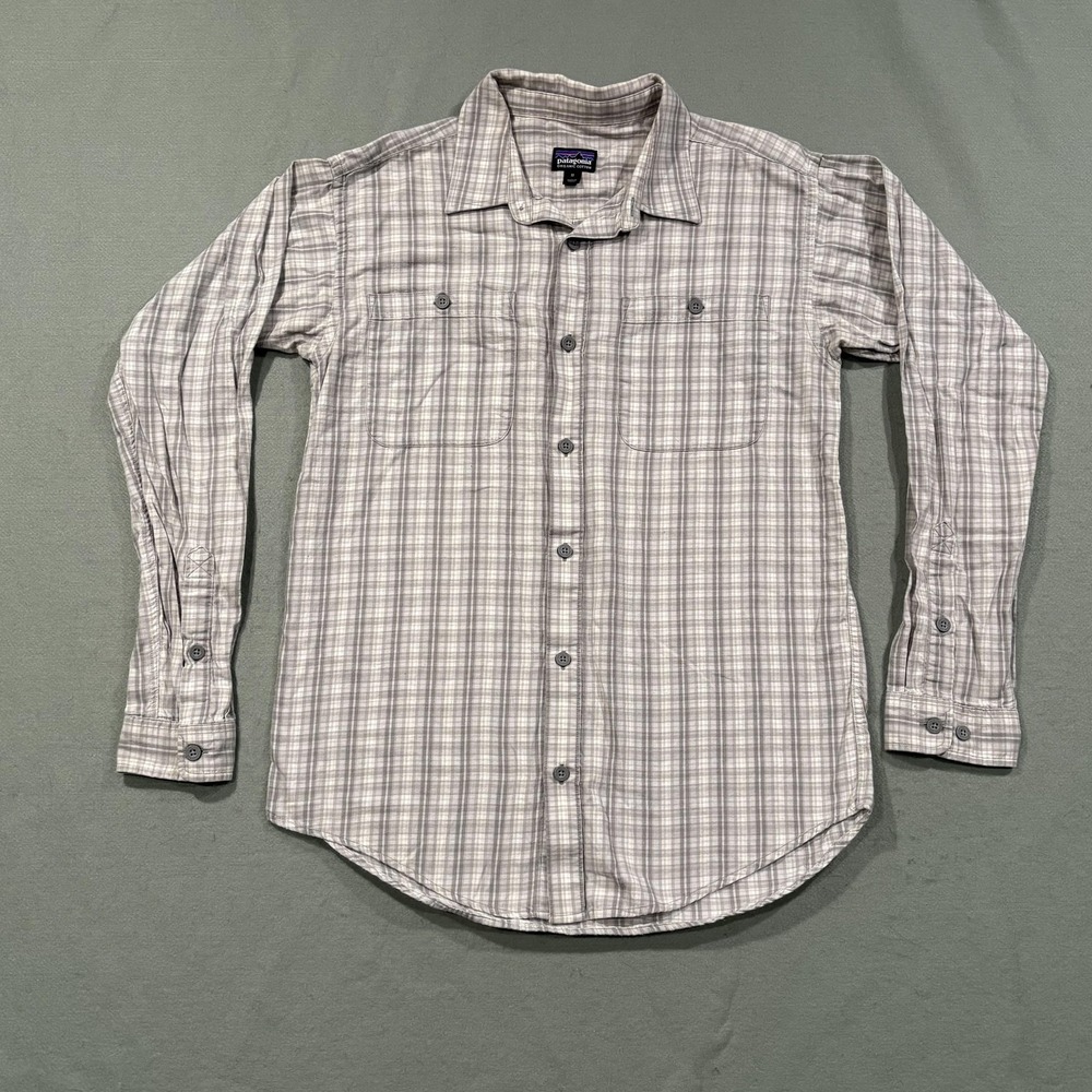 Patagonia Shirt Mens Medium Gray‎ Plaid Long Sleeve Button Up Flannel Organic